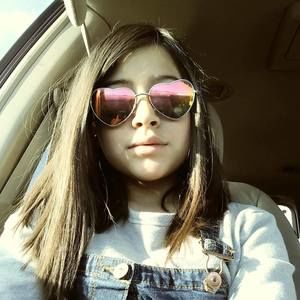 Meet your Posher, Kelly